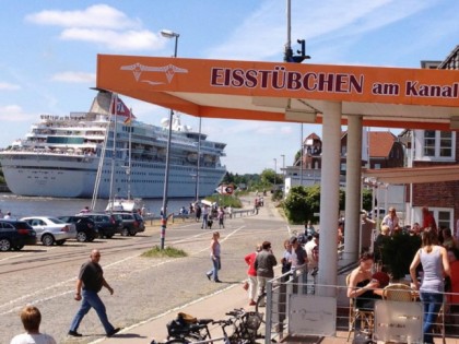 照片: Eisst&amp;uuml;bchen am Kanal